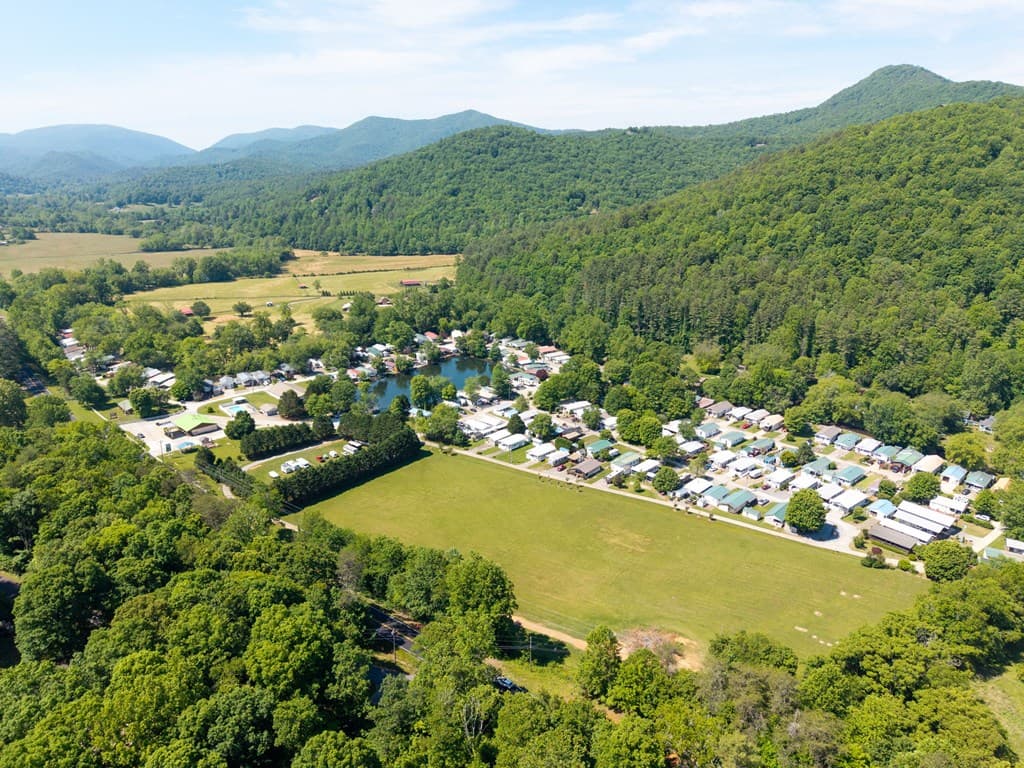4179 Riverbank Run, Hiawassee GA 30546 - Photo