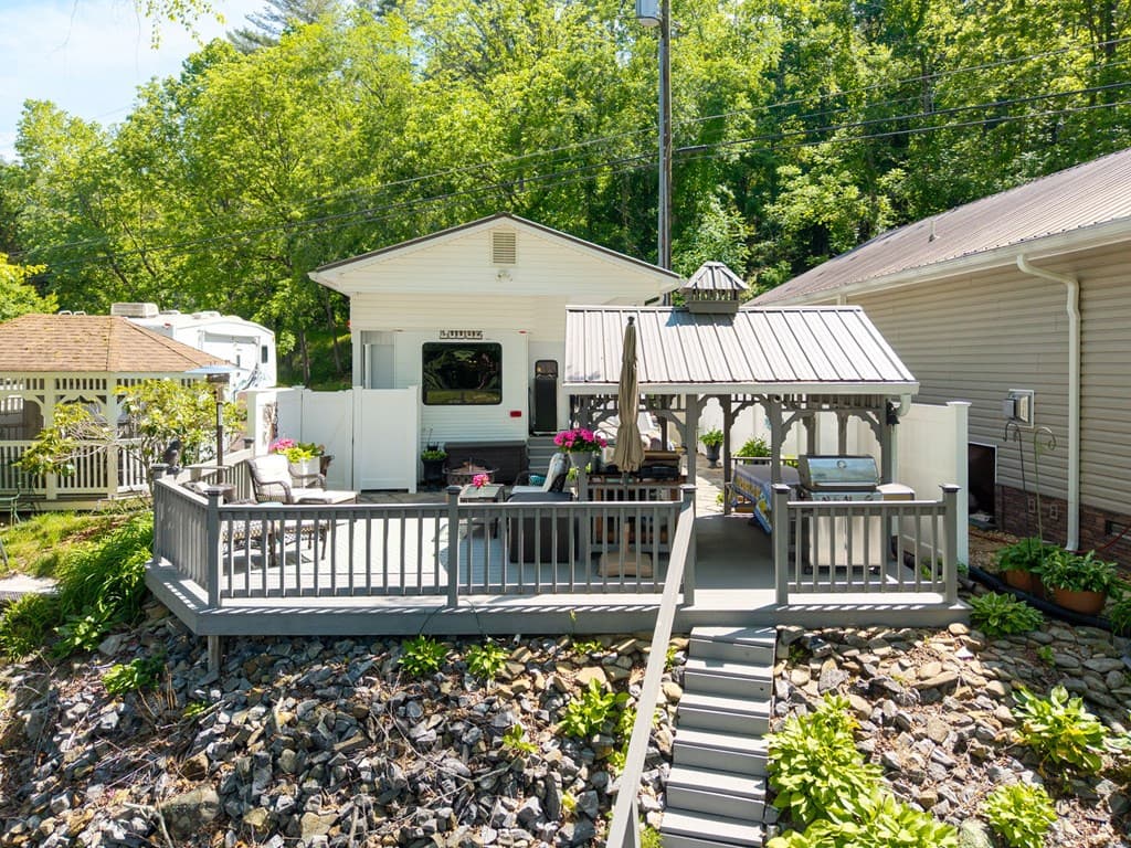 4179 Riverbank Run, Hiawassee GA 30546 - Photo