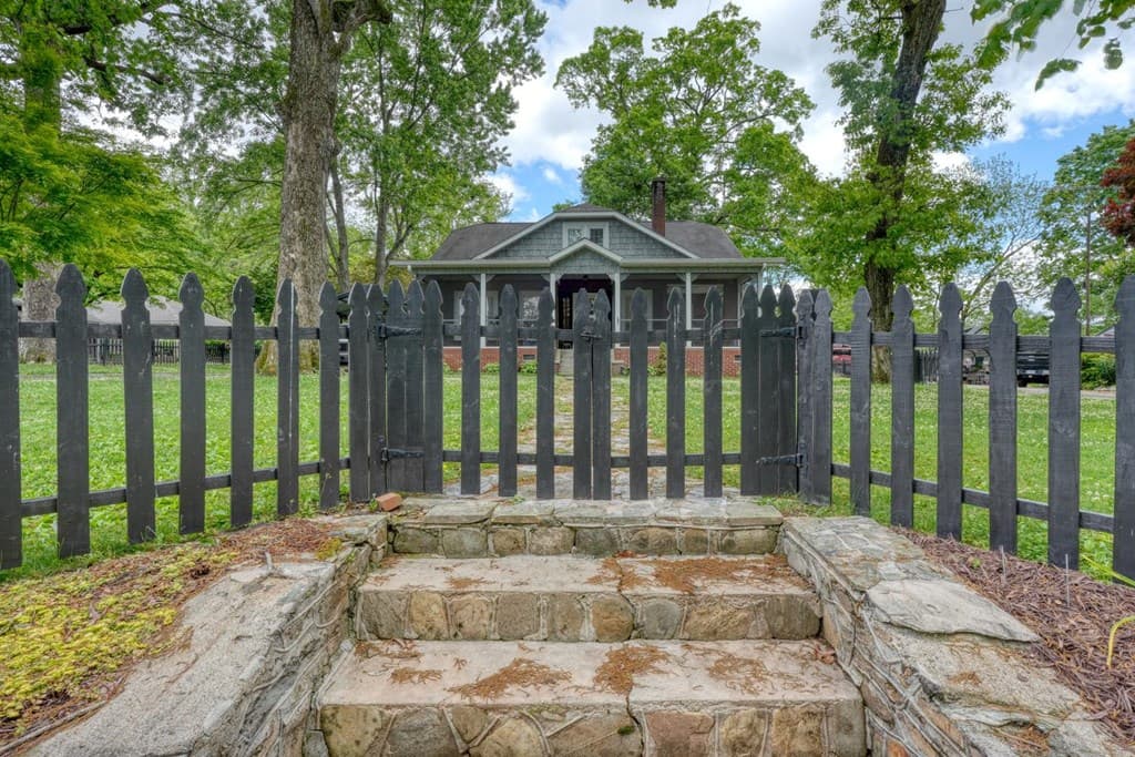 32 Aquone Road, Andrews NC 28901 - Photo