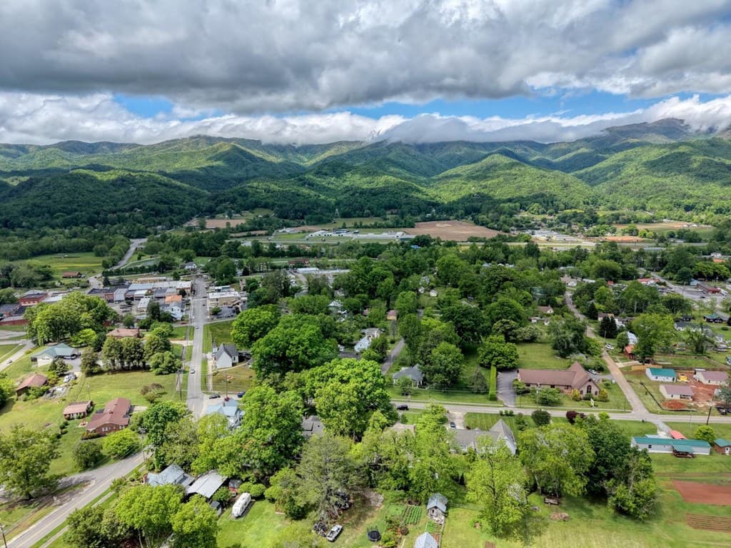 32 Aquone Road, Andrews NC 28901 - Photo