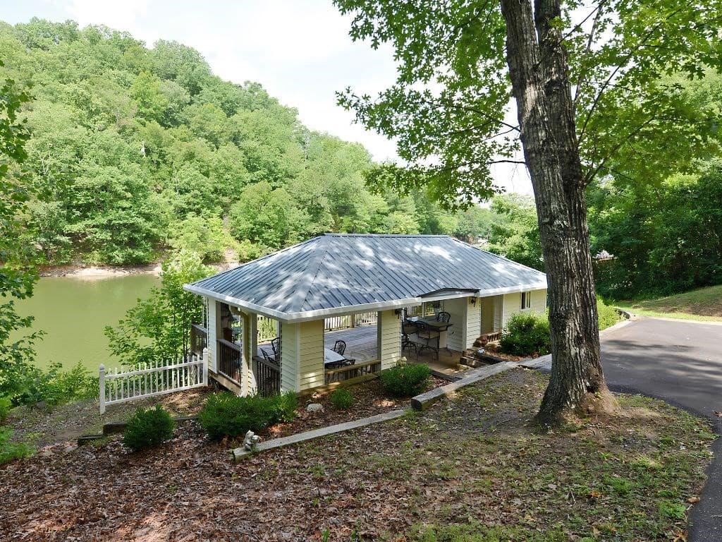 30 Berrong Drive, Hayesville NC 28904 - Photo