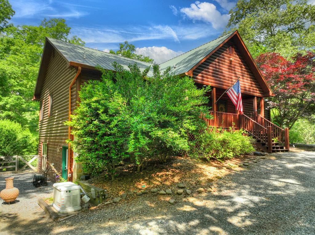 141 Gallery Court, Ellijay GA 30540 - Photo