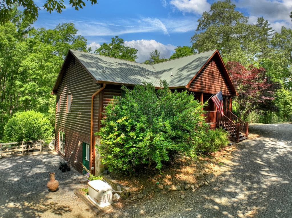141 Gallery Court, Ellijay GA 30540 - Photo