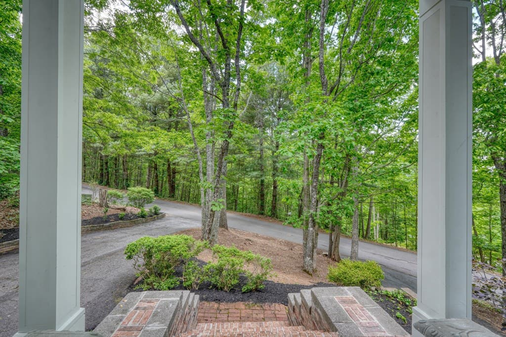 860 Ramey Mountain Road, Hiawassee GA 30546 - Photo