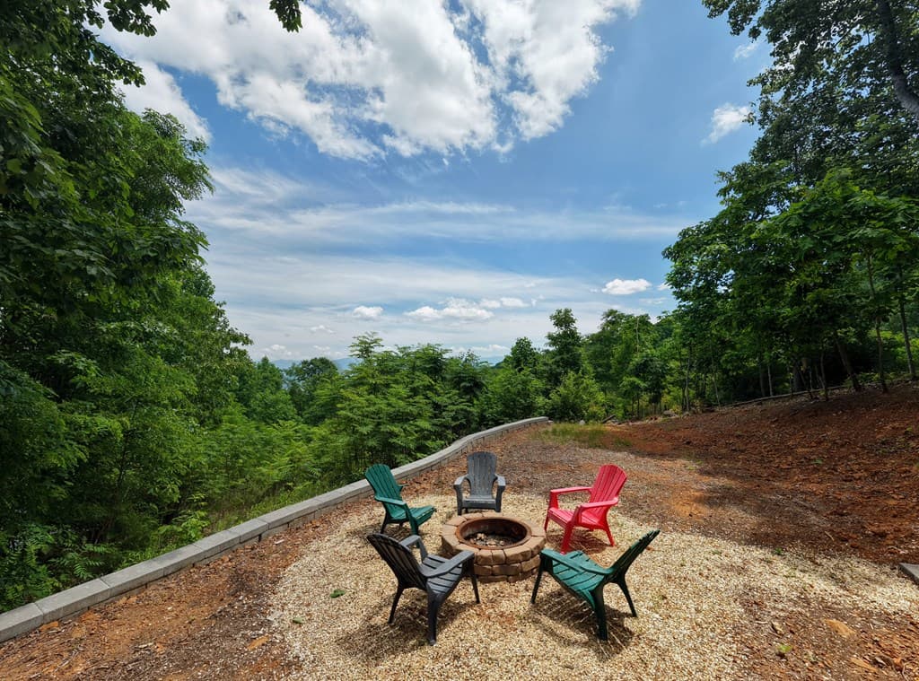 860 Ramey Mountain Road, Hiawassee GA 30546 - Photo