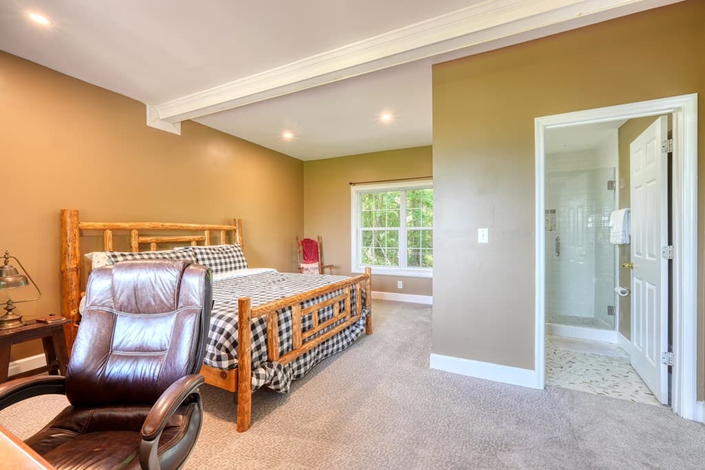 860 Ramey Mountain Road, Hiawassee GA 30546 - Photo