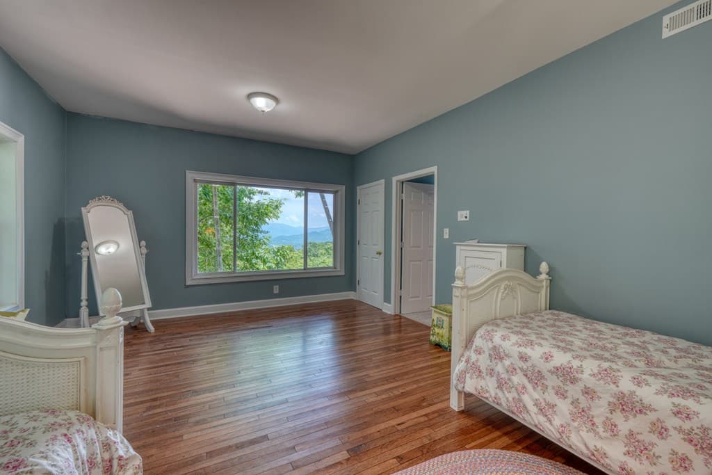 860 Ramey Mountain Road, Hiawassee GA 30546 - Photo
