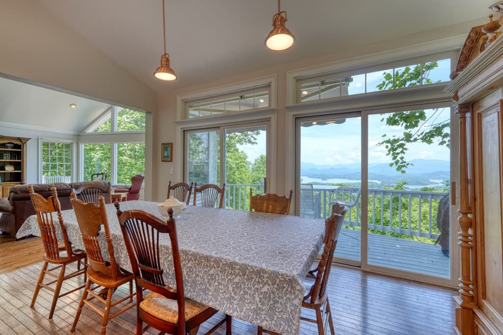 860 Ramey Mountain Road, Hiawassee GA 30546 - Photo