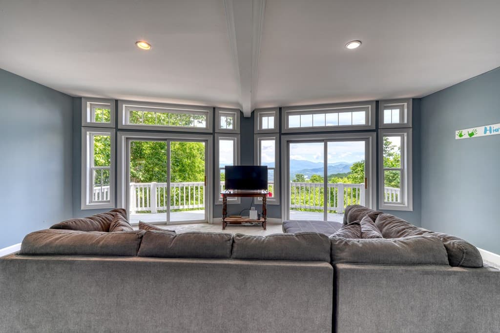 860 Ramey Mountain Road, Hiawassee GA 30546 - Photo