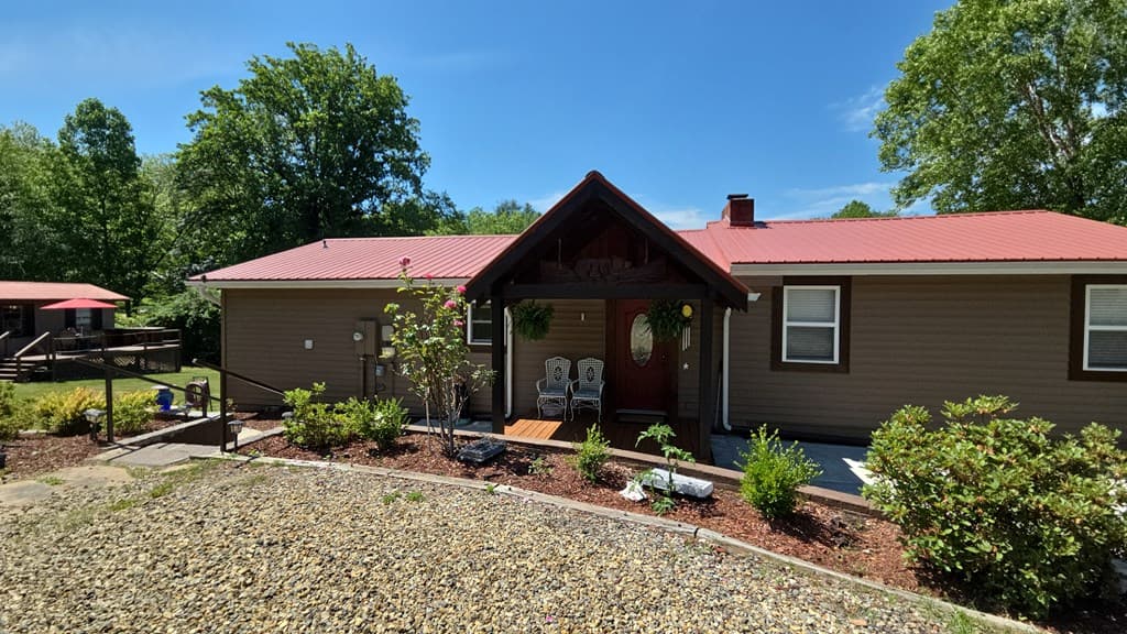 1693 Chatuge Shores, Hiawassee GA 30546 - Photo