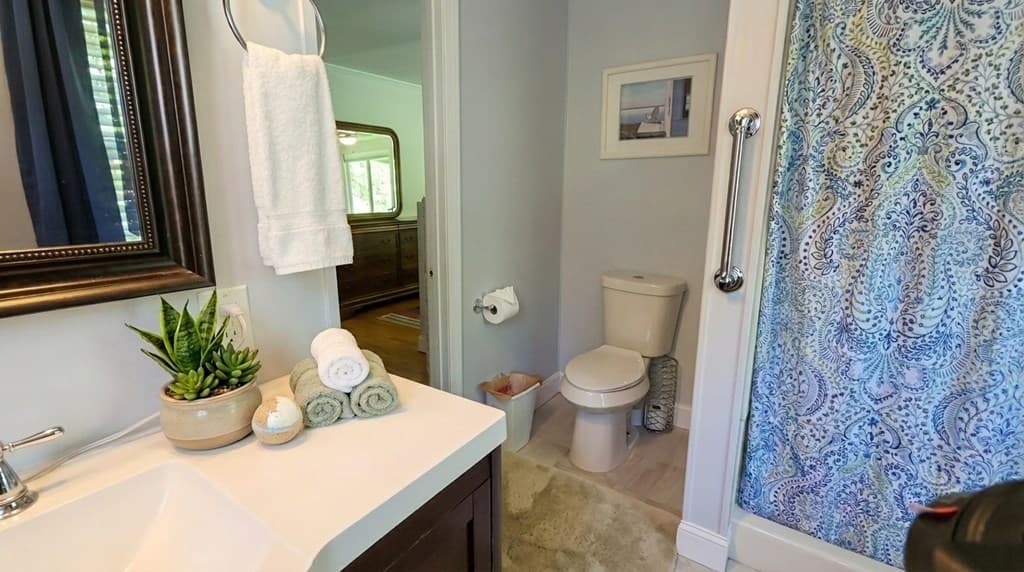 1693 Chatuge Shores, Hiawassee GA 30546 - Photo