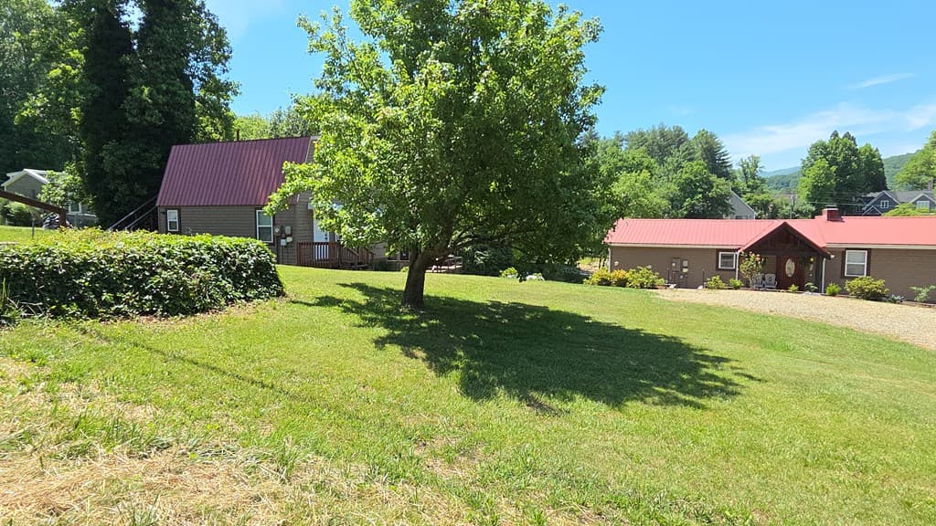 1693 Chatuge Shores, Hiawassee GA 30546 - Photo