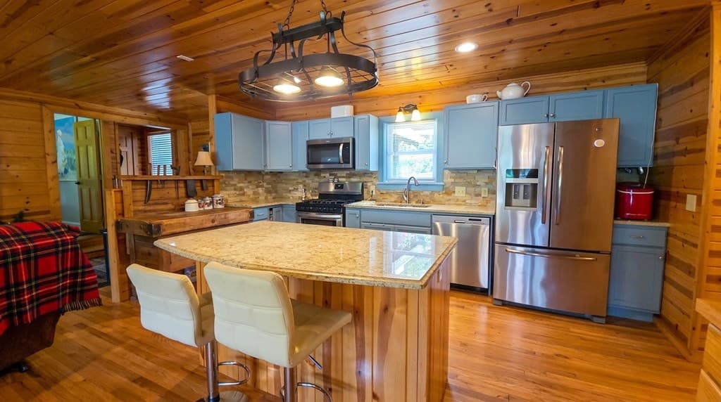 1693 Chatuge Shores, Hiawassee GA 30546 - Photo