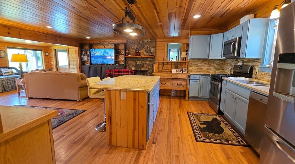 1693 Chatuge Shores, Hiawassee GA 30546 - Photo