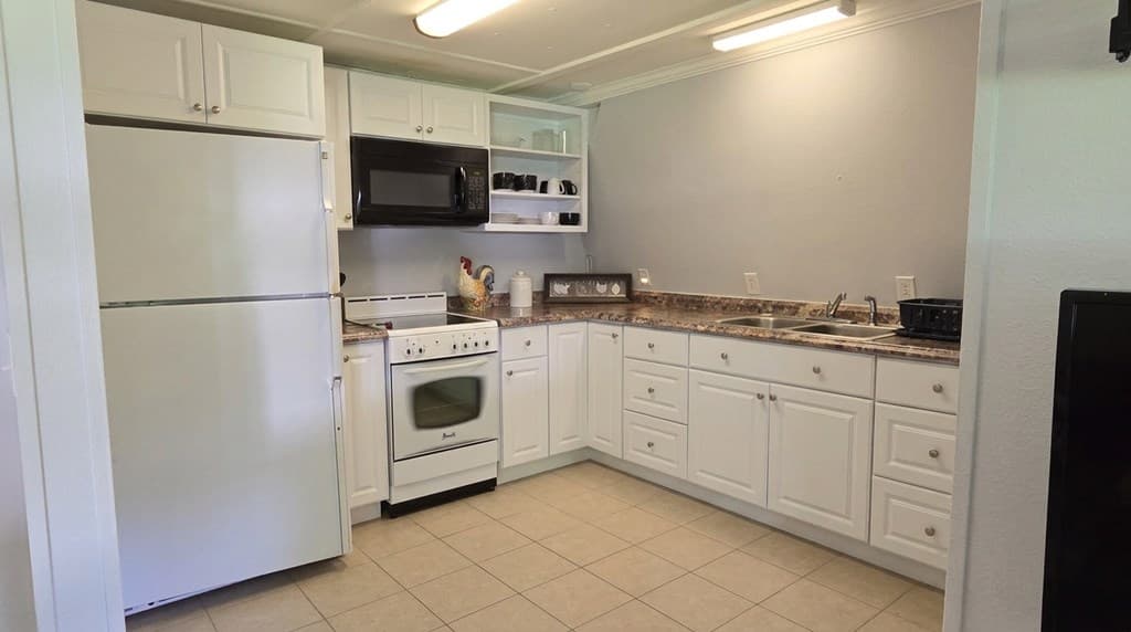 1693 Chatuge Shores, Hiawassee GA 30546 - Photo
