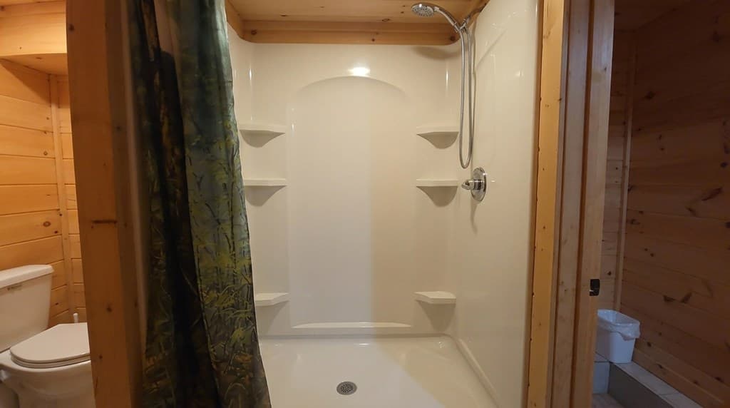 1693 Chatuge Shores, Hiawassee GA 30546 - Photo