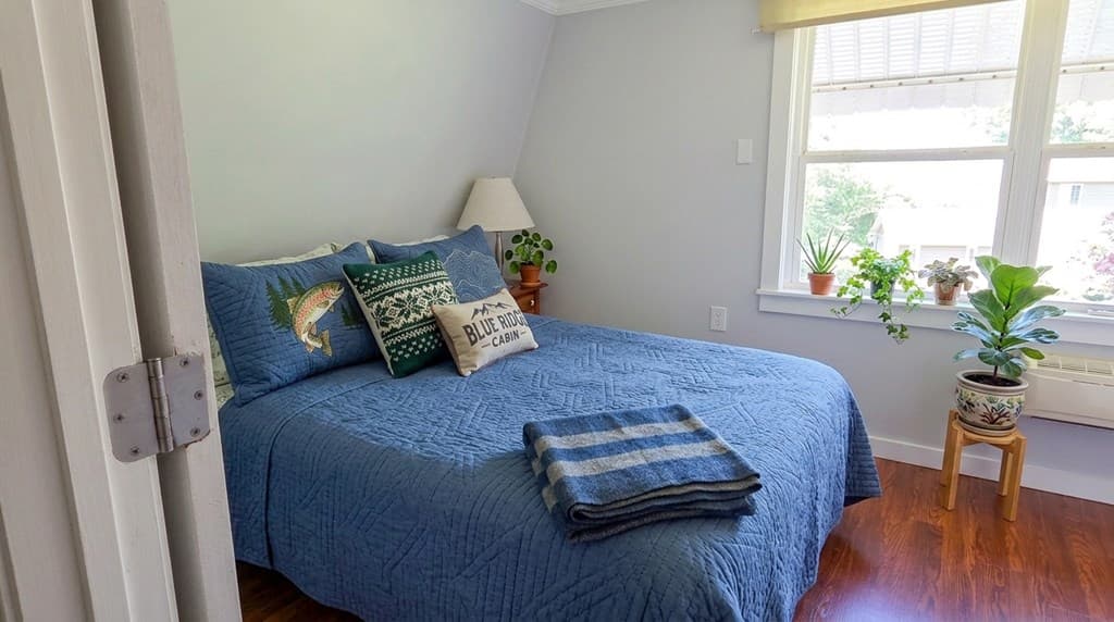 1693 Chatuge Shores, Hiawassee GA 30546 - Photo
