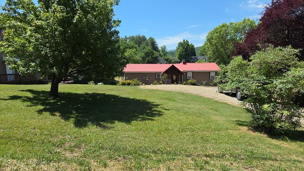 1693 Chatuge Shores, Hiawassee GA 30546 - Photo