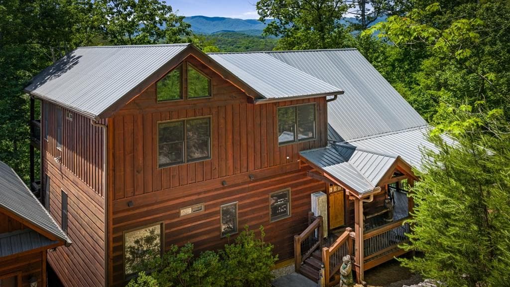 279 River Escape Drive, Ellijay GA 30540 - Primary photo