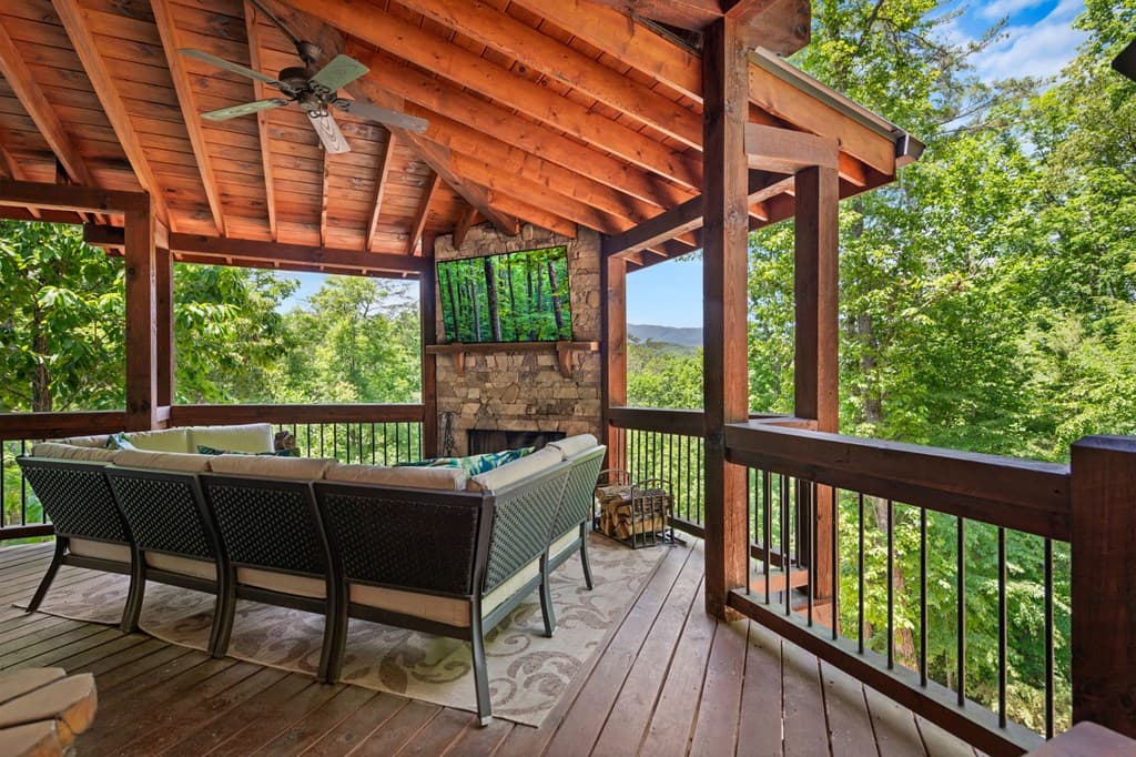 279 River Escape Drive, Ellijay GA 30540 - Photo