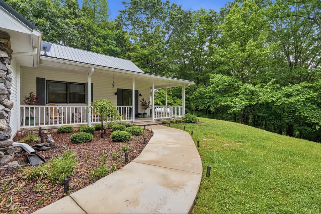 175 Crane Creek Road, Young Harris GA 30582 - Photo