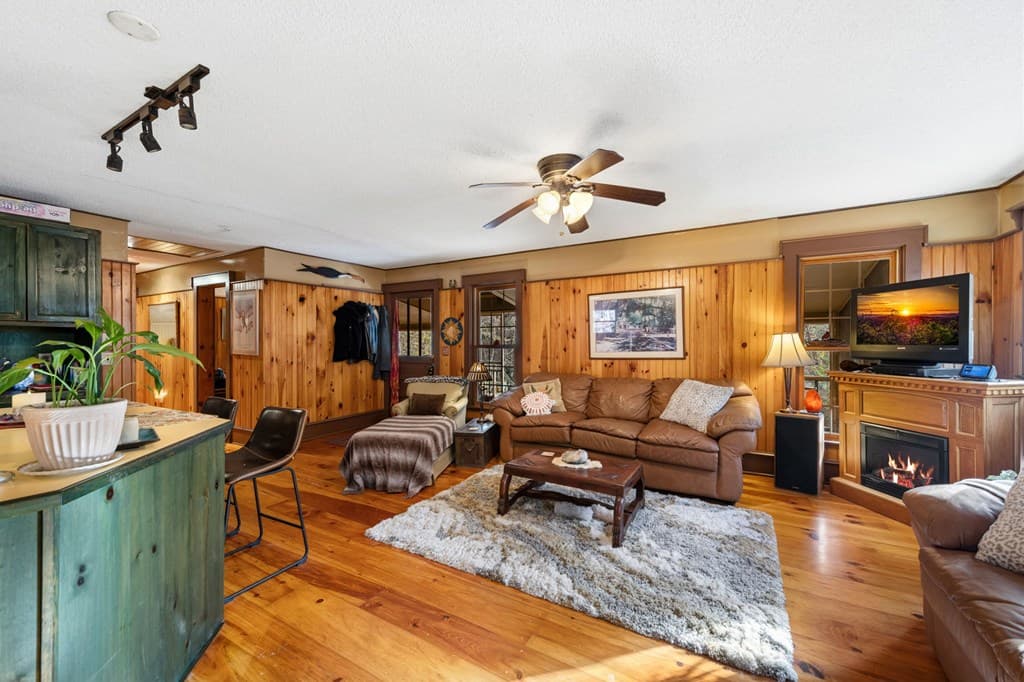 208 Bullen Gap Road, Blue Ridge GA 30513 - Photo