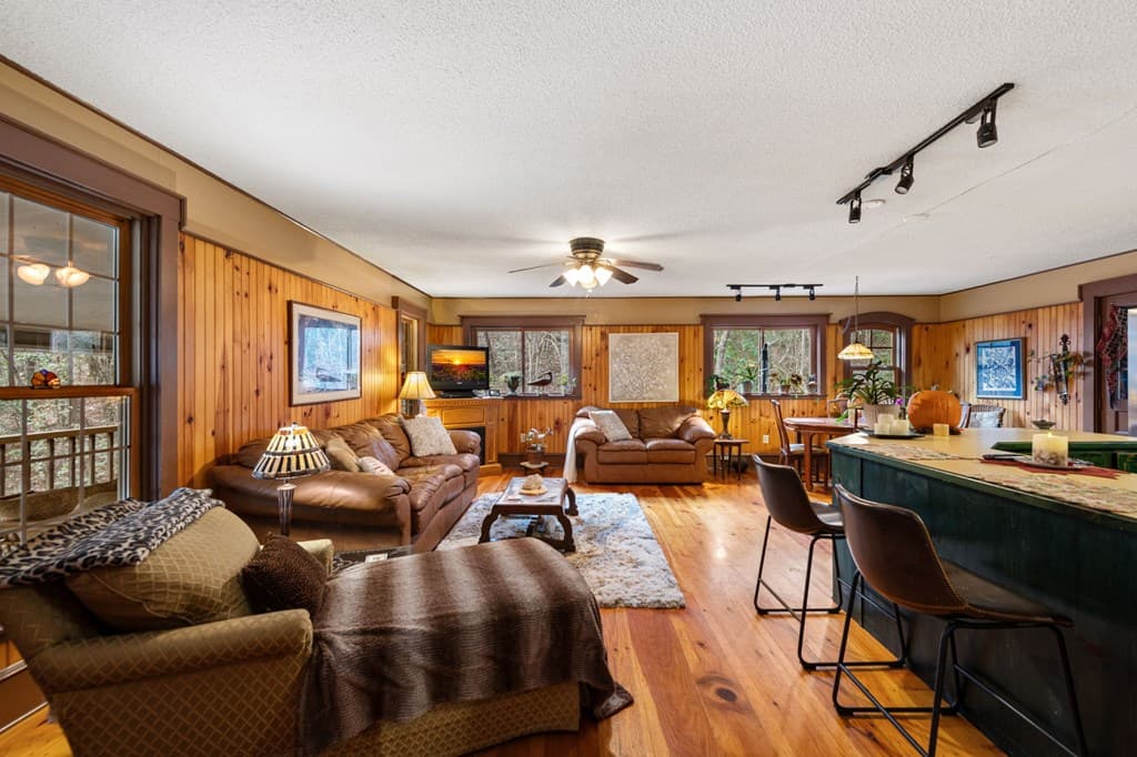 208 Bullen Gap Road, Blue Ridge GA 30513 - Photo