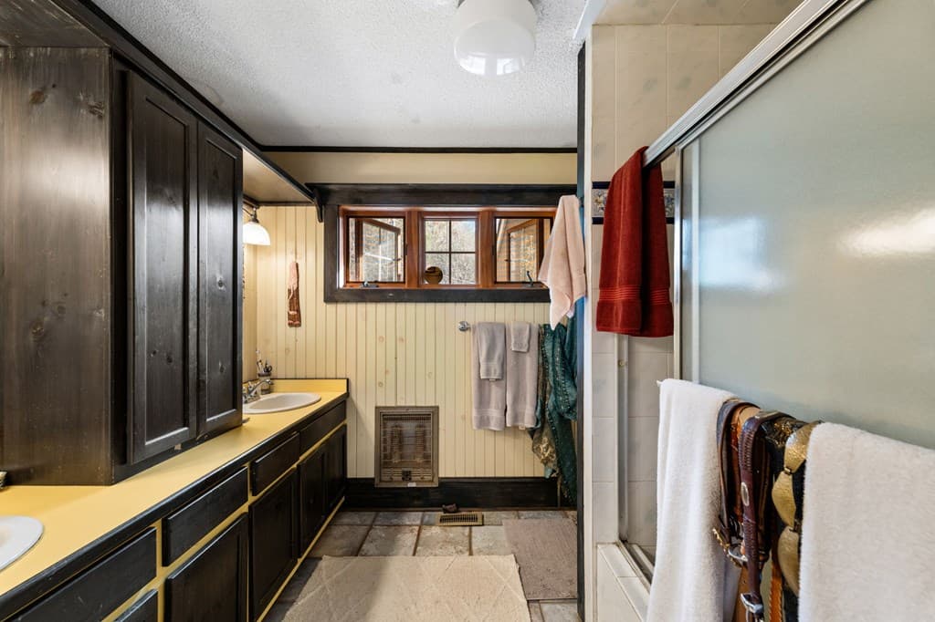 208 Bullen Gap Road, Blue Ridge GA 30513 - Photo