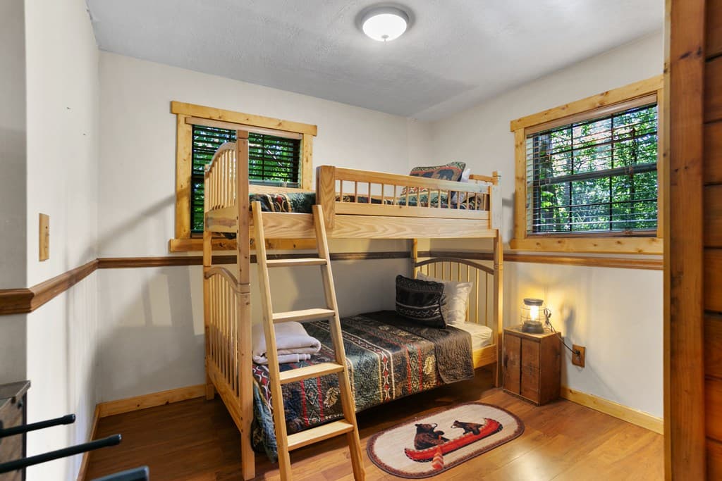 488 S Lemmon Lane, Ellijay GA 30540 - Photo