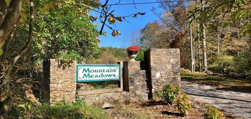 36 & 38 Squirrel Hunting, Ellijay GA 30536 - Photo