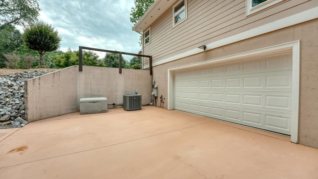 515 Barlow Fields Drive, Hayesville NC 28904 - Photo