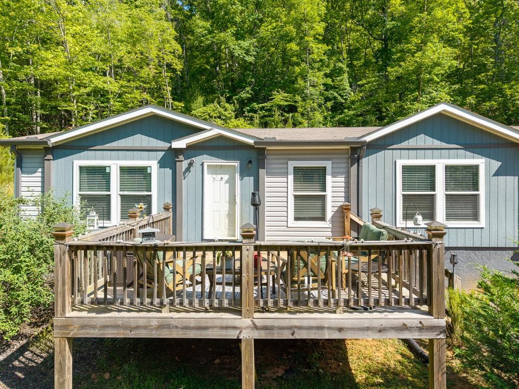 303 Rose Wood Lane, Ellijay GA 30540 - Primary photo