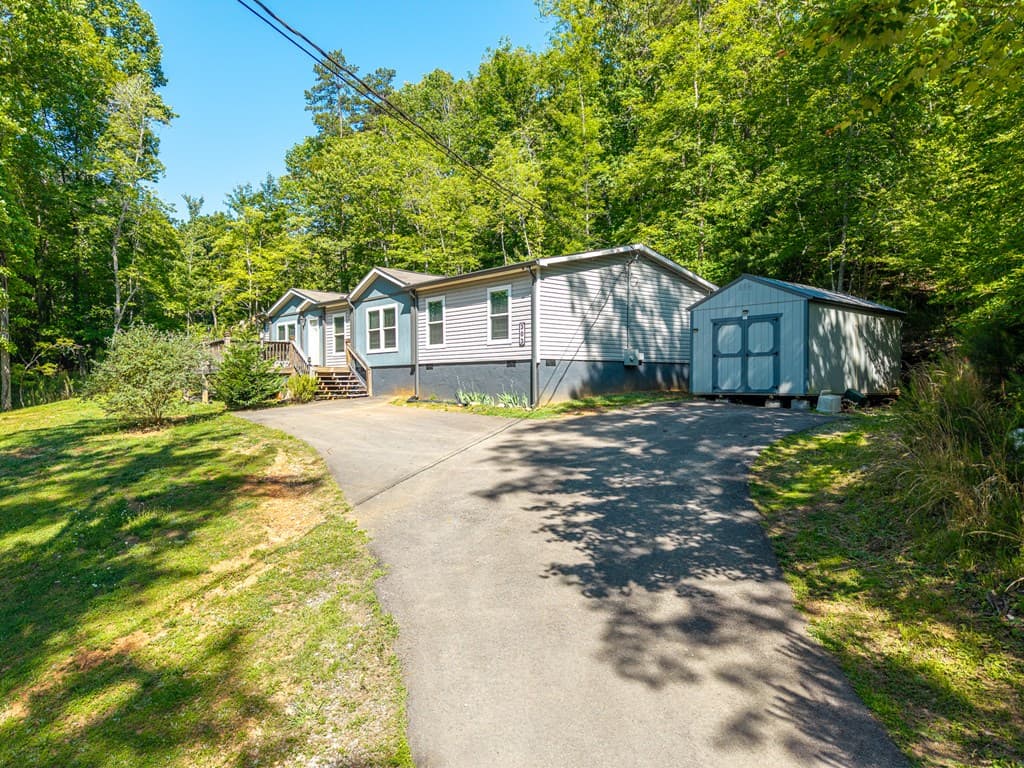 303 Rose Wood Lane, Ellijay GA 30540 - Photo