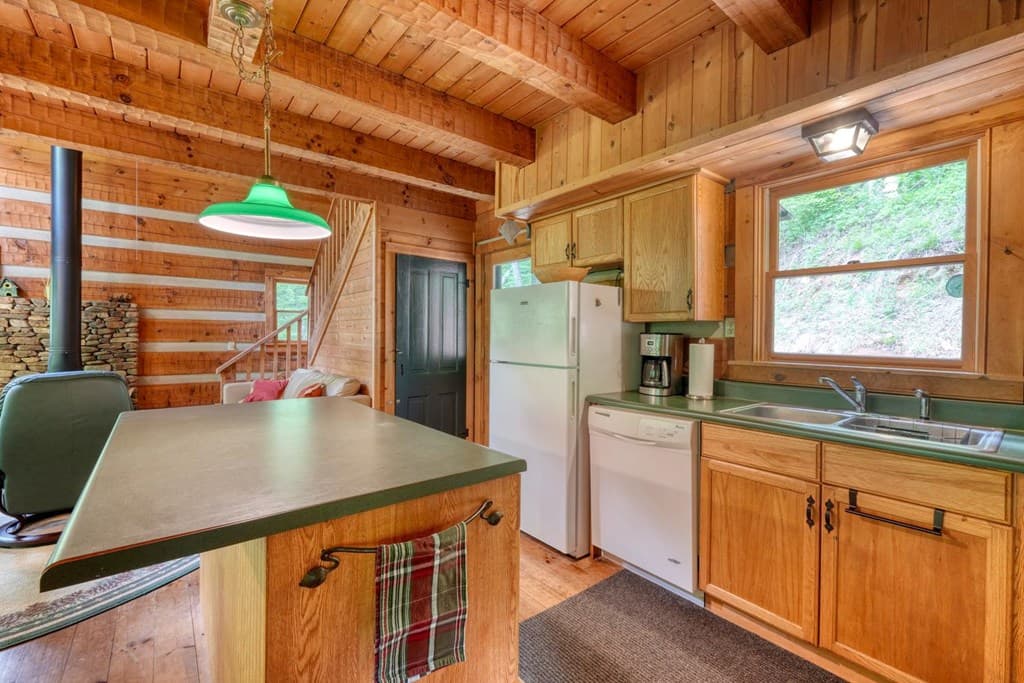 180 Dream Catcher Cove, Hayesville NC 28904 - Photo