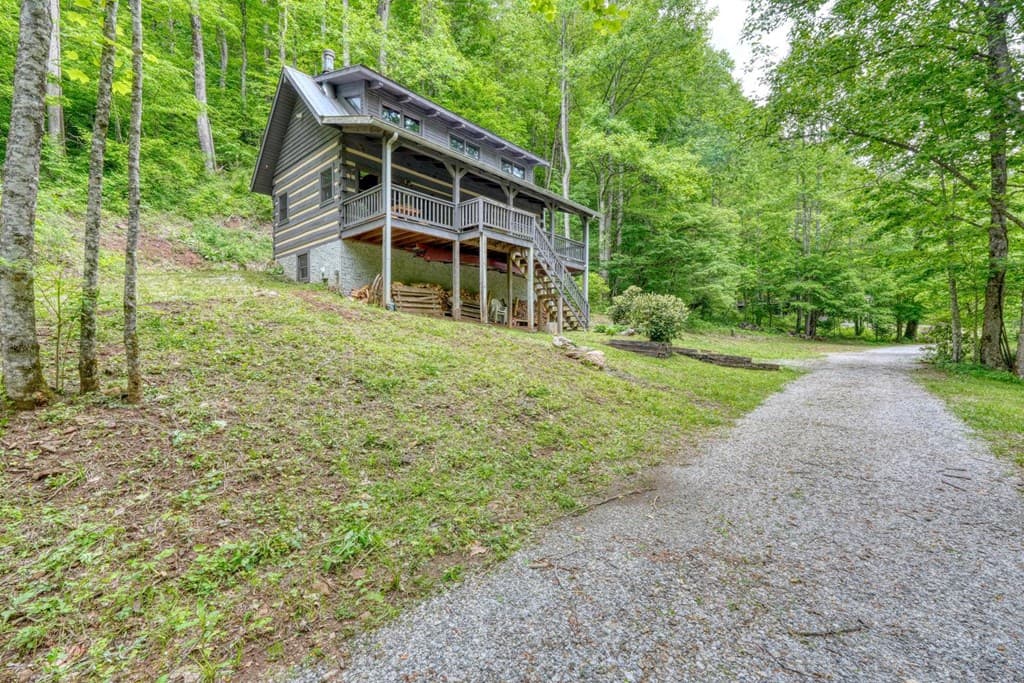 180 Dream Catcher Cove, Hayesville NC 28904 - Photo