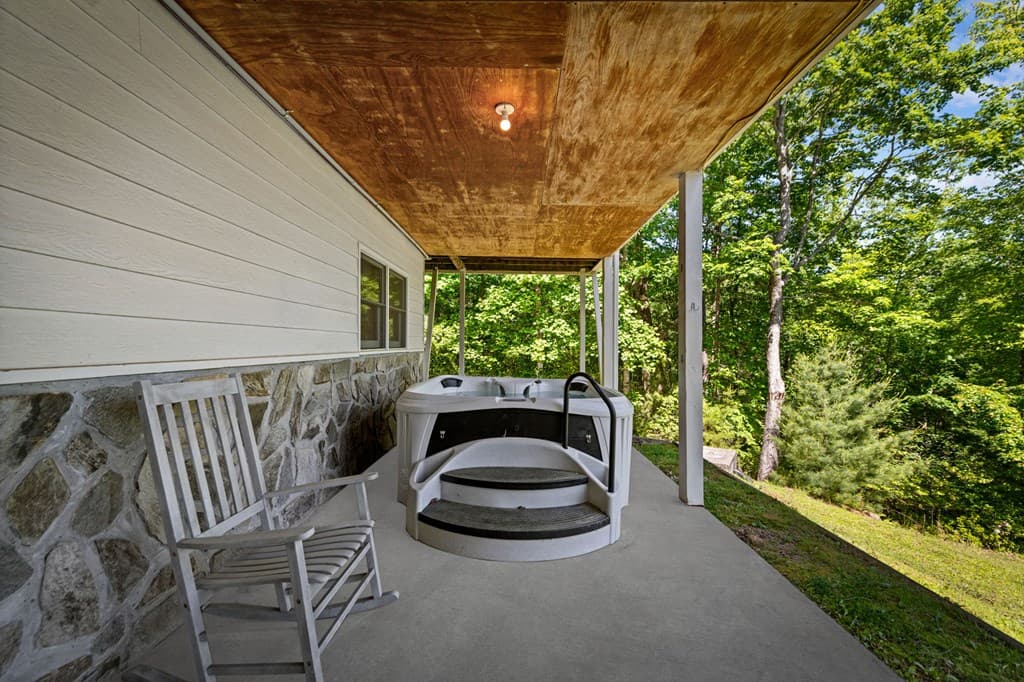 760 River Bend Lane, Blue Ridge GA 30513 - Photo