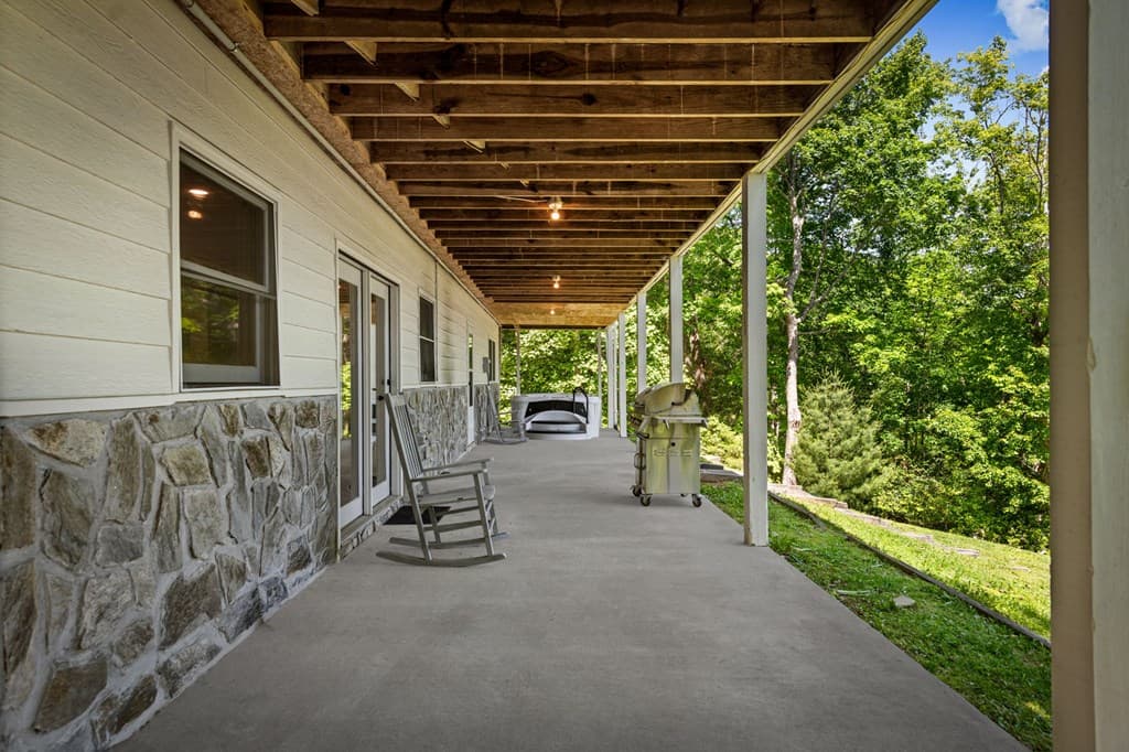 760 River Bend Lane, Blue Ridge GA 30513 - Photo