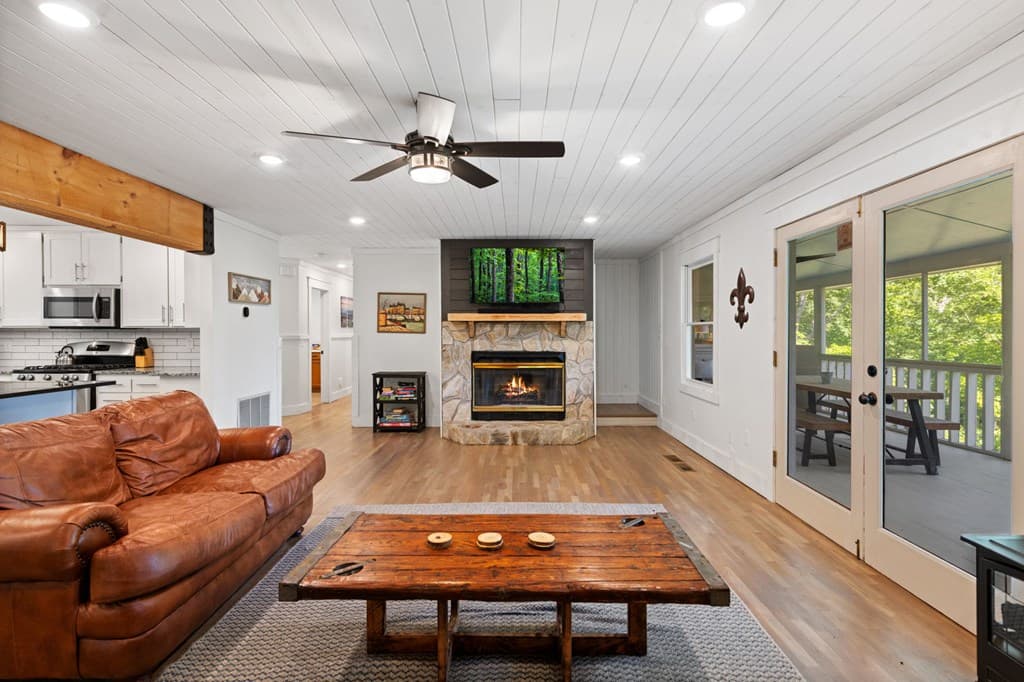 760 River Bend Lane, Blue Ridge GA 30513 - Photo