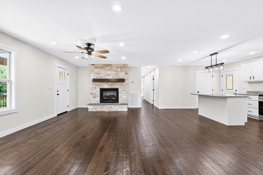 21512 N Hwy 515, Blue Ridge GA 30513 - Photo