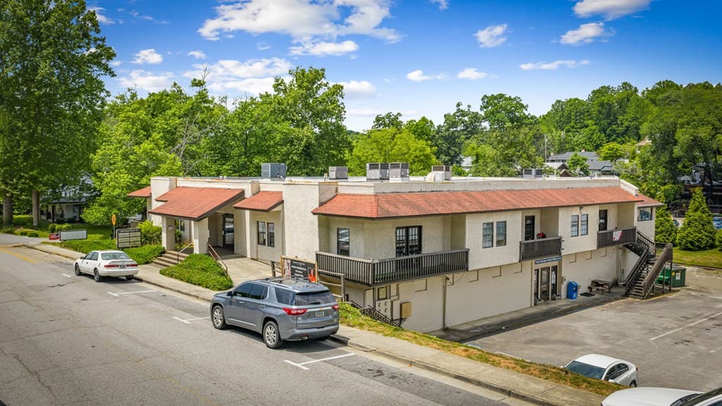 990 E East Main St #8, Blue Ridge GA 30513 - Photo
