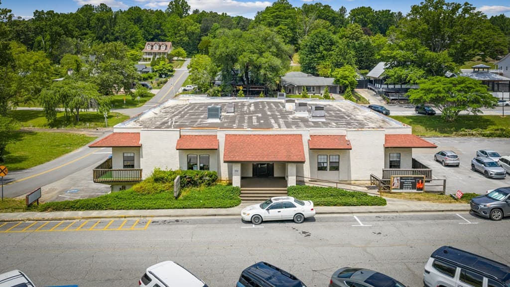 990 E East Main St #8, Blue Ridge GA 30513 - Photo