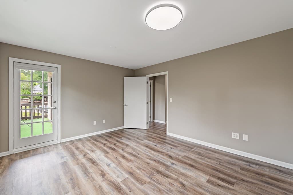 990 East Main St #4, Blue Ridge GA 30513 - Photo