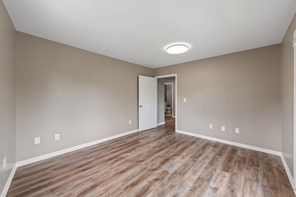 990 East Main St #4, Blue Ridge GA 30513 - Photo
