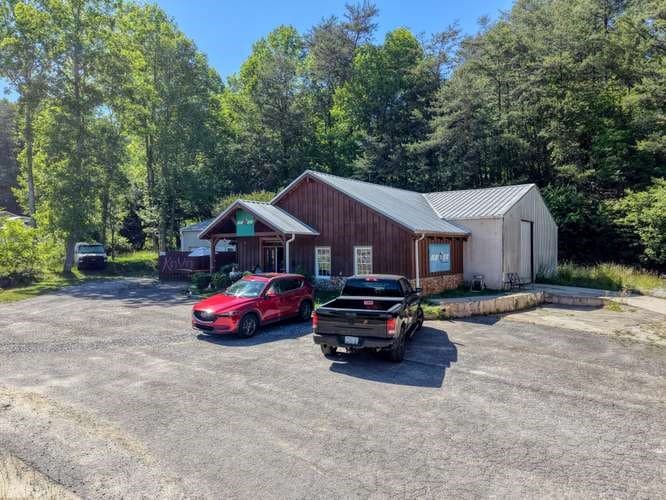 6009 E Hwy 515/76, Blairsville GA 30512 - Photo