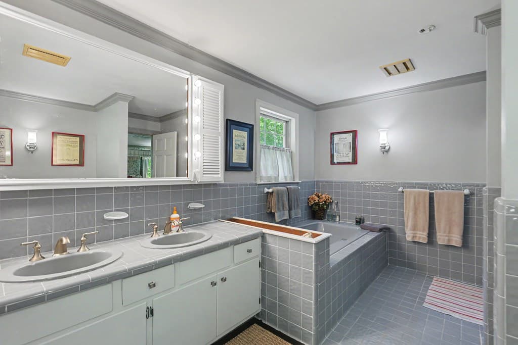 1127 Burch Branch Road, Hiawassee GA 30546 - Photo