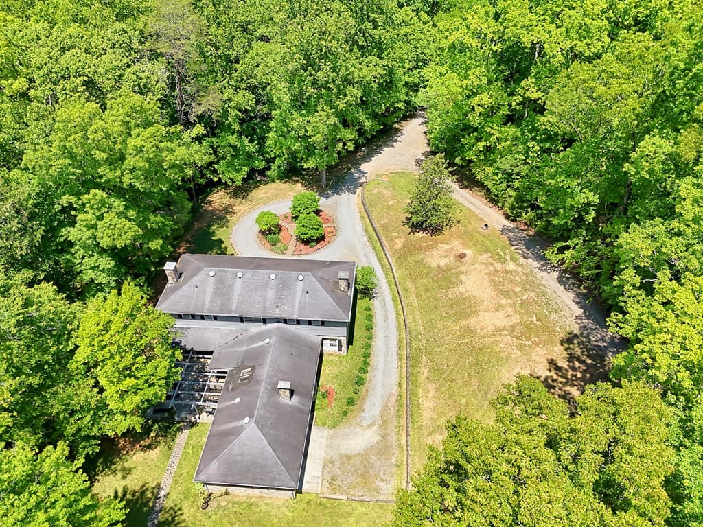1127 Burch Branch Road, Hiawassee GA 30546 - Photo