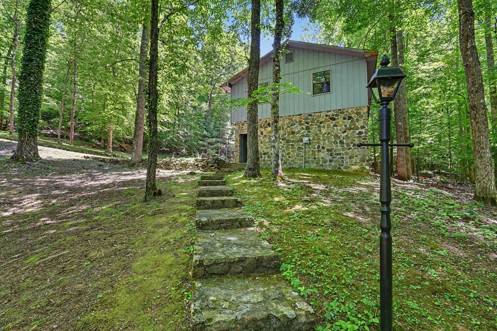 1127 Burch Branch Road, Hiawassee GA 30546 - Photo