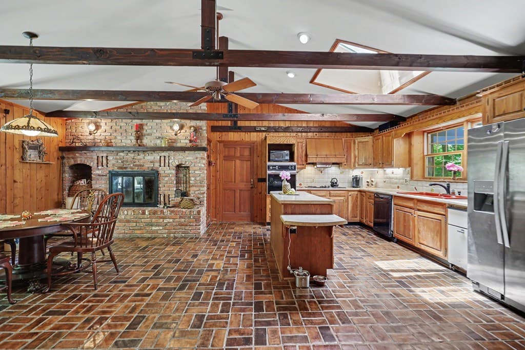 1127 Burch Branch Road, Hiawassee GA 30546 - Photo
