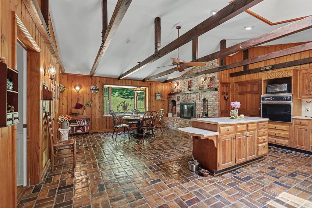 1127 Burch Branch Road, Hiawassee GA 30546 - Photo