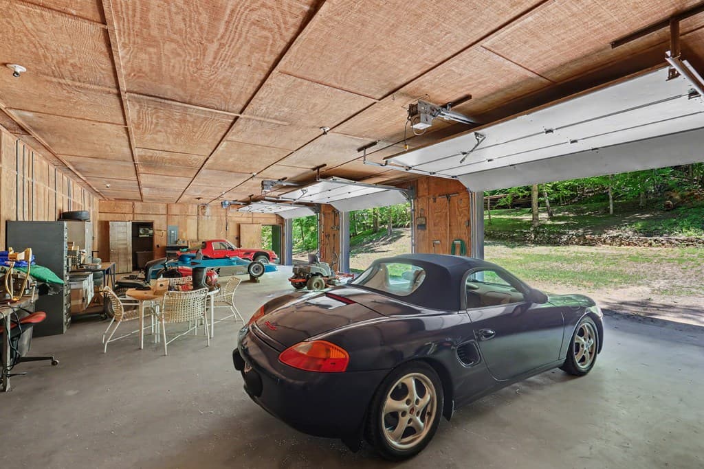 1127 Burch Branch Road, Hiawassee GA 30546 - Photo